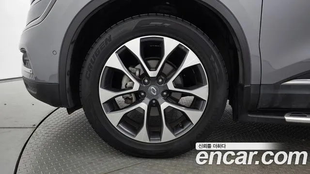 Renault-KoreaSamsung Koleos 2018 thumb 5