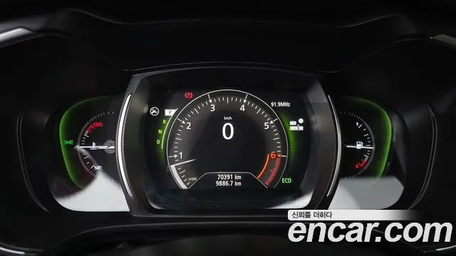 Renault-KoreaSamsung Koleos 2018 thumb 8