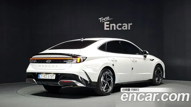Hyundai Sonata 2023 thumb 2