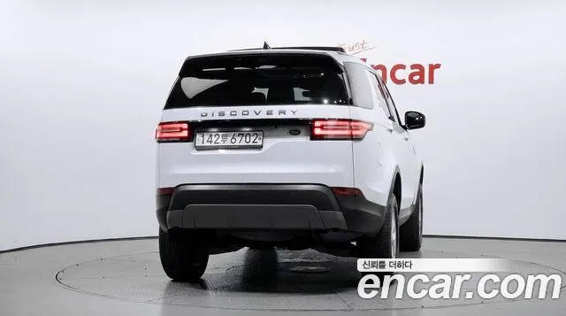 Land Rover Discovery 2019 thumb 4