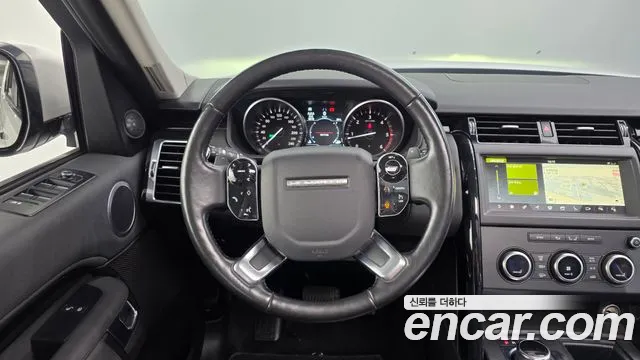 Land Rover Discovery 2019 thumb 12