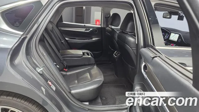 Hyundai Grandeur 2018 thumb 12