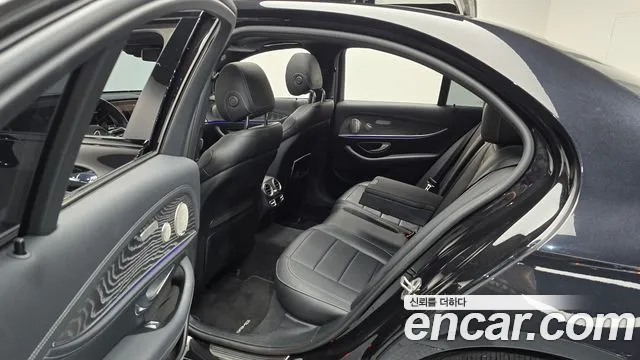 Mercedes-Benz E-Класс 2022 thumb 11