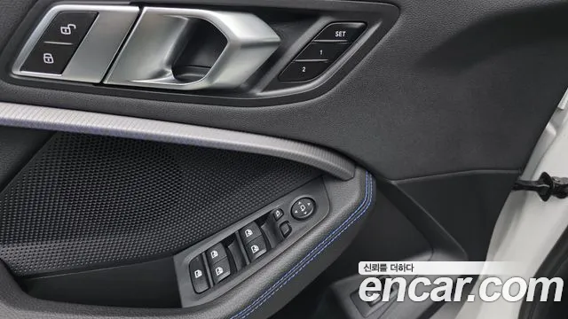 BMW 1-Series 2023 thumb 11