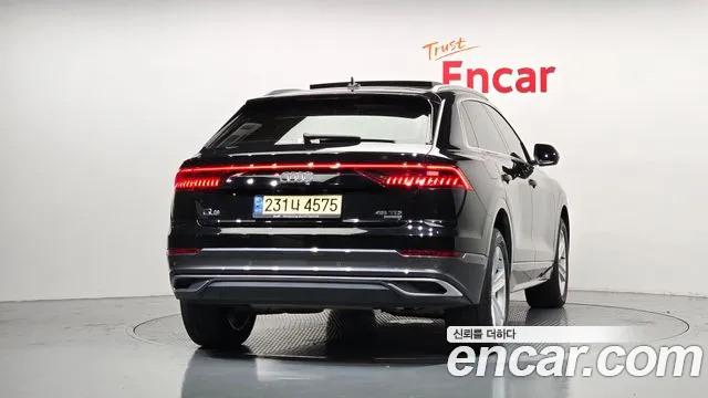 Audi Q8 2022 thumb 4