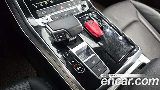 Audi Q8 2022 thumb 9