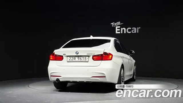 BMW 3-Series 2013 thumb 4