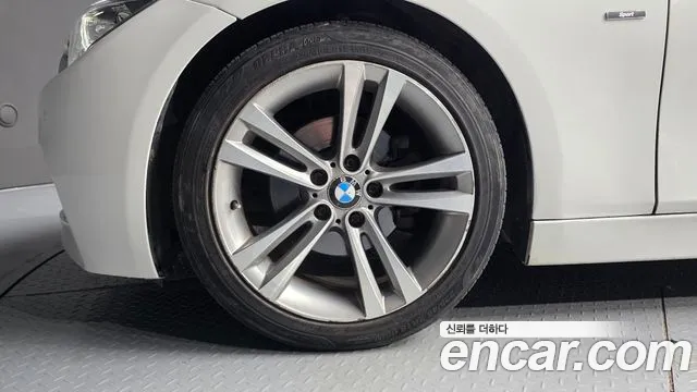 BMW 3-Series 2013 thumb 5