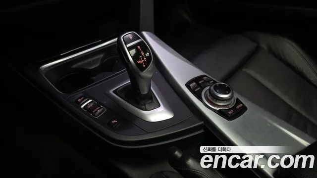 BMW 3-Series 2013 thumb 9