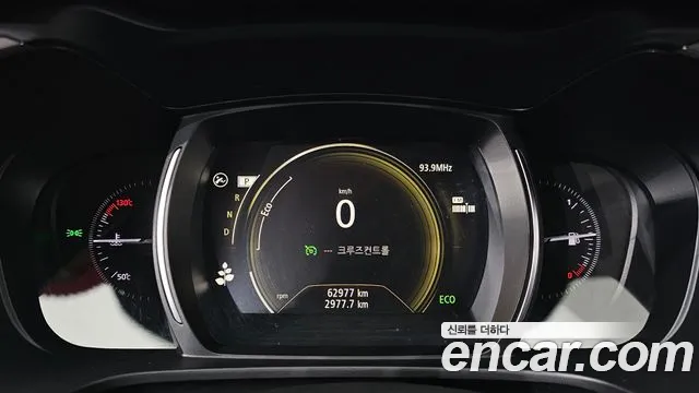 Renault-KoreaSamsung Koleos 2019 thumb 8