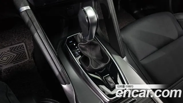 Renault-KoreaSamsung Koleos 2019 thumb 9
