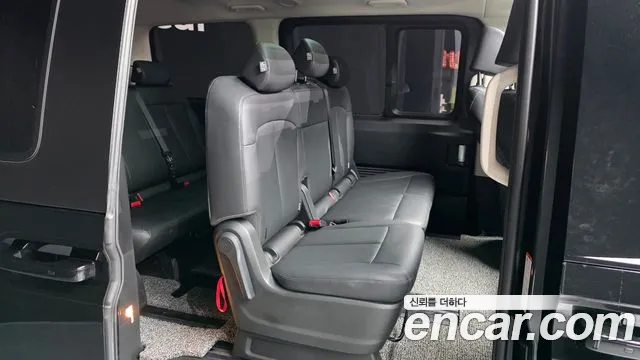 Hyundai Staria 2026 thumb 11
