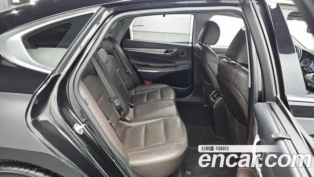Hyundai Grandeur 2017 thumb 11