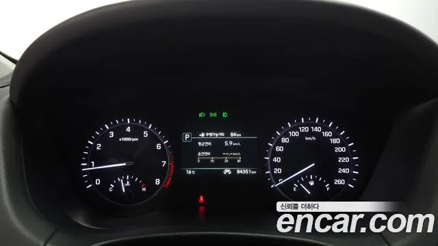 Genesis G80 2017 thumb 8