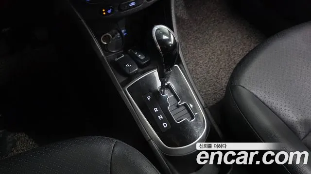 Hyundai Accent 2014 thumb 9