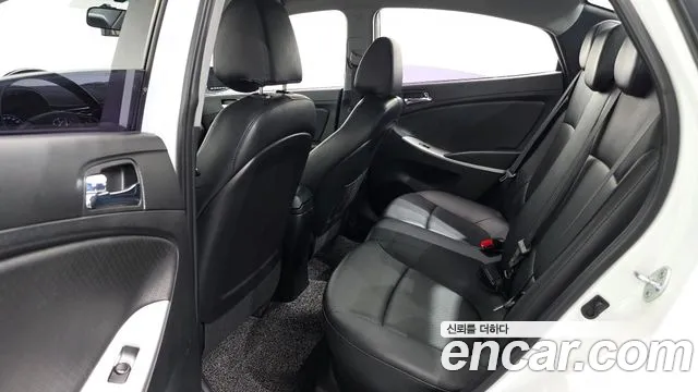 Hyundai Accent 2014 thumb 11