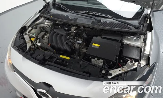 Renault-KoreaSamsung Fluence 2017 thumb 6