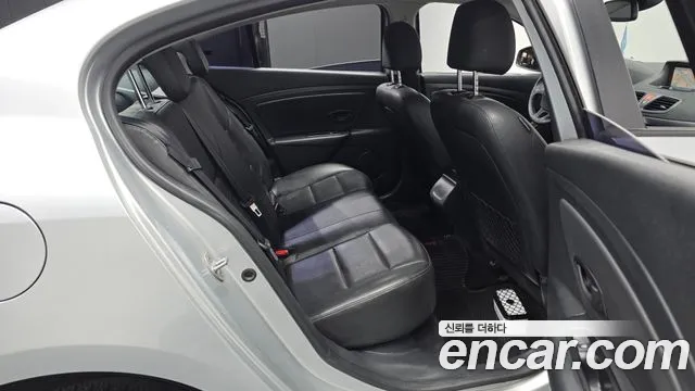Renault-KoreaSamsung Fluence 2017 thumb 11