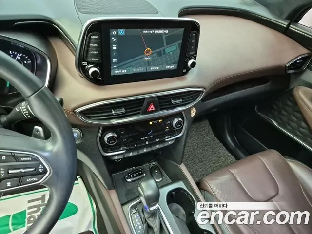 Hyundai Santa Fe 2018 thumb 10