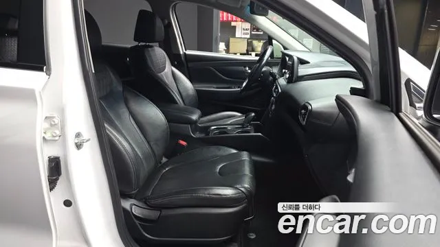 Hyundai Santa Fe 2019 thumb 11
