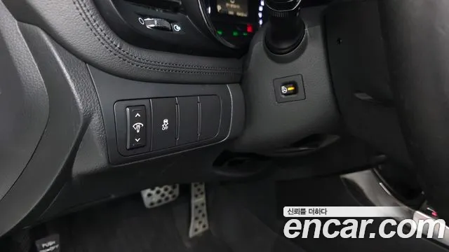 Kia K5 2010 thumb 12