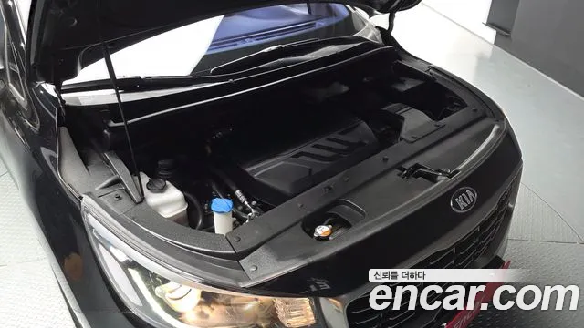 Kia Carnival 2020 thumb 6