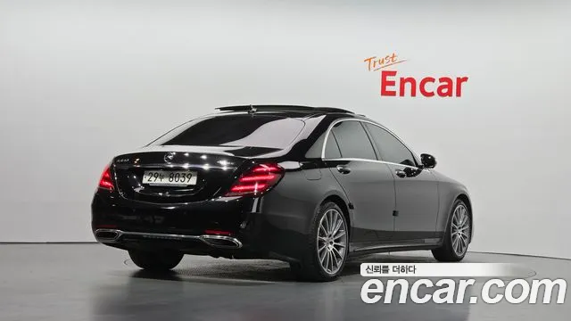 Mercedes-Benz S-Класс 2017 thumb 2