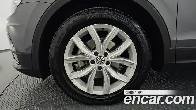 Volkswagen Tiguan 2020 thumb 5