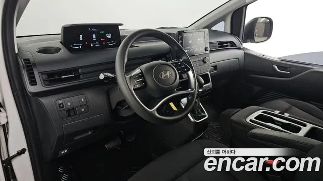 Hyundai Staria 2024 thumb 7