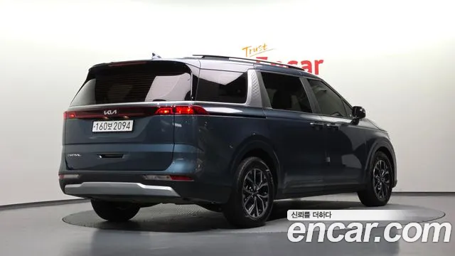 Kia Carnival 2022 thumb 2