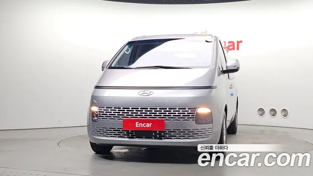 Hyundai Staria 2021 thumb 3