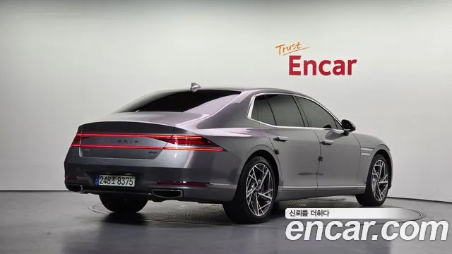 Genesis G90 2022 thumb 2