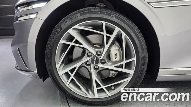 Genesis G90 2022 thumb 5