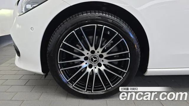 Mercedes-Benz C-Класс 2024 thumb 5