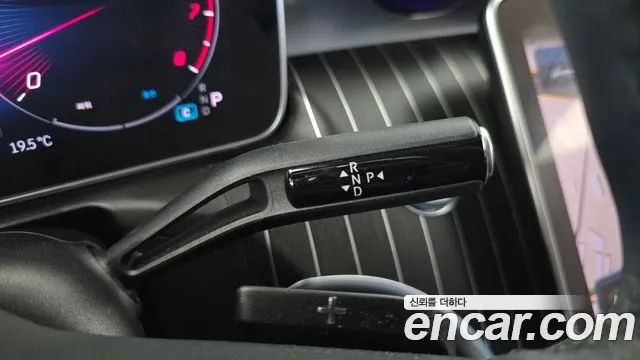 Mercedes-Benz C-Класс 2024 thumb 9
