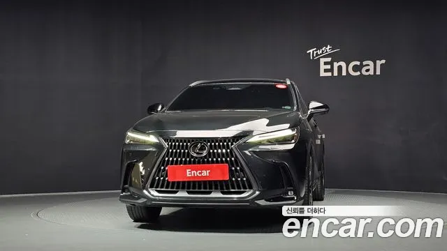 Lexus NX 2025 thumb 3