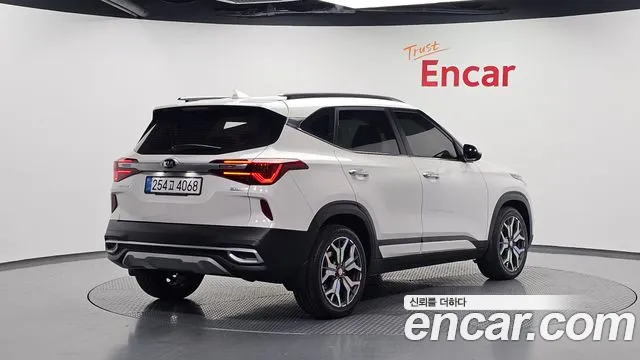 Kia Seltos 2020 thumb 2