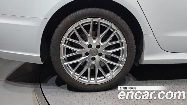 Audi A6 2016 thumb 5