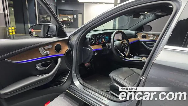 Mercedes-Benz E-Класс 2022 thumb 9