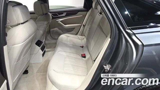 Audi A6 2025 thumb 11