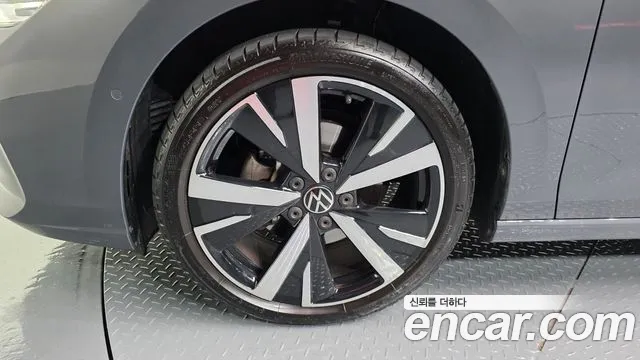 Volkswagen Golf Sportsvan 2025 thumb 5