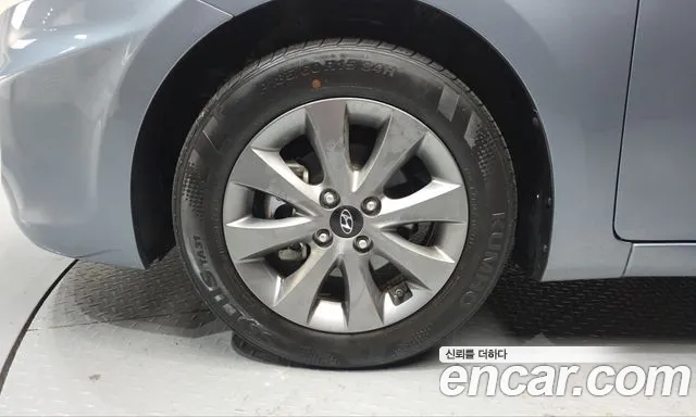 Hyundai Accent 2018 thumb 5