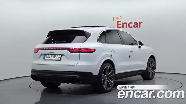 Porsche Cayenne 2020 thumb 2