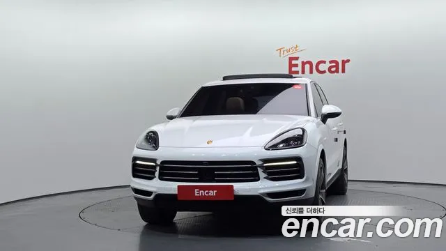 Porsche Cayenne 2020 thumb 3