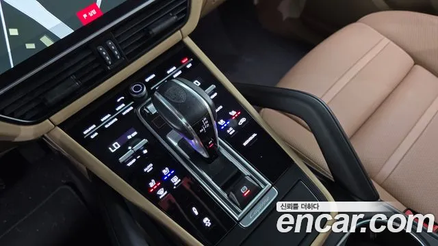 Porsche Cayenne 2020 thumb 9
