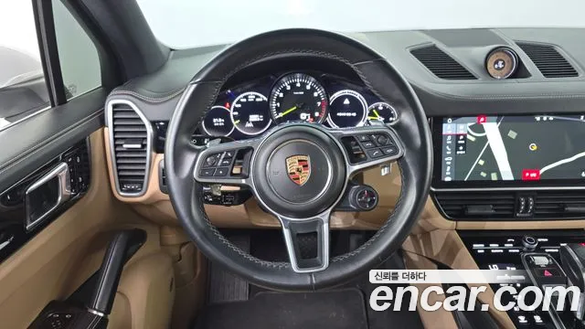 Porsche Cayenne 2020 thumb 12