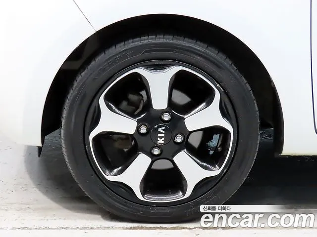 Kia Ray 2013 thumb 5
