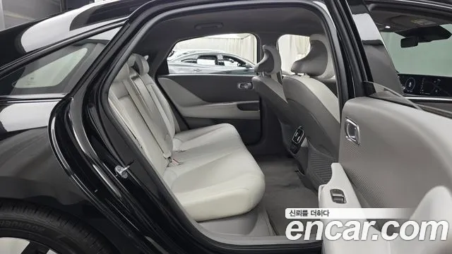 Hyundai IONIQ 6 2024 thumb 12