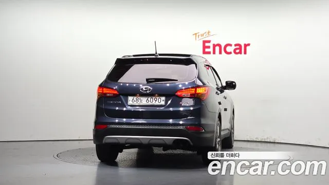 Hyundai Santa Fe 2014 thumb 4