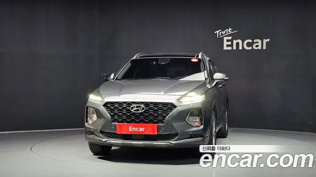 Hyundai Santa Fe 2018 thumb 3